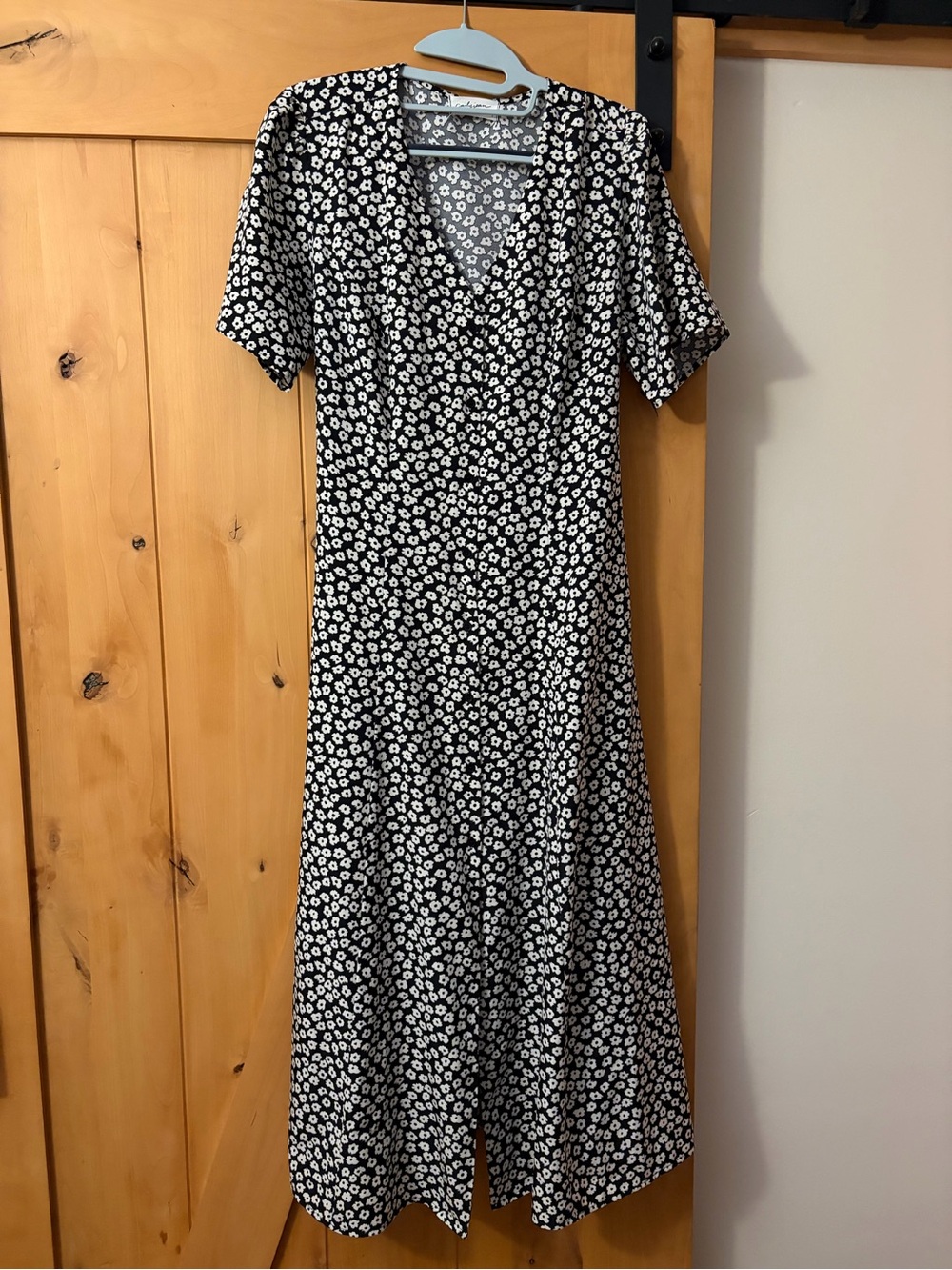 Carly Jean Los Angeles Black and White Floral Midi Dress